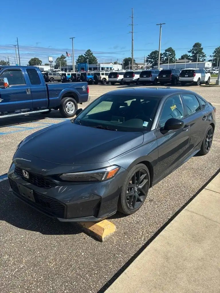 2025 Honda Civic Sport CVT's photo