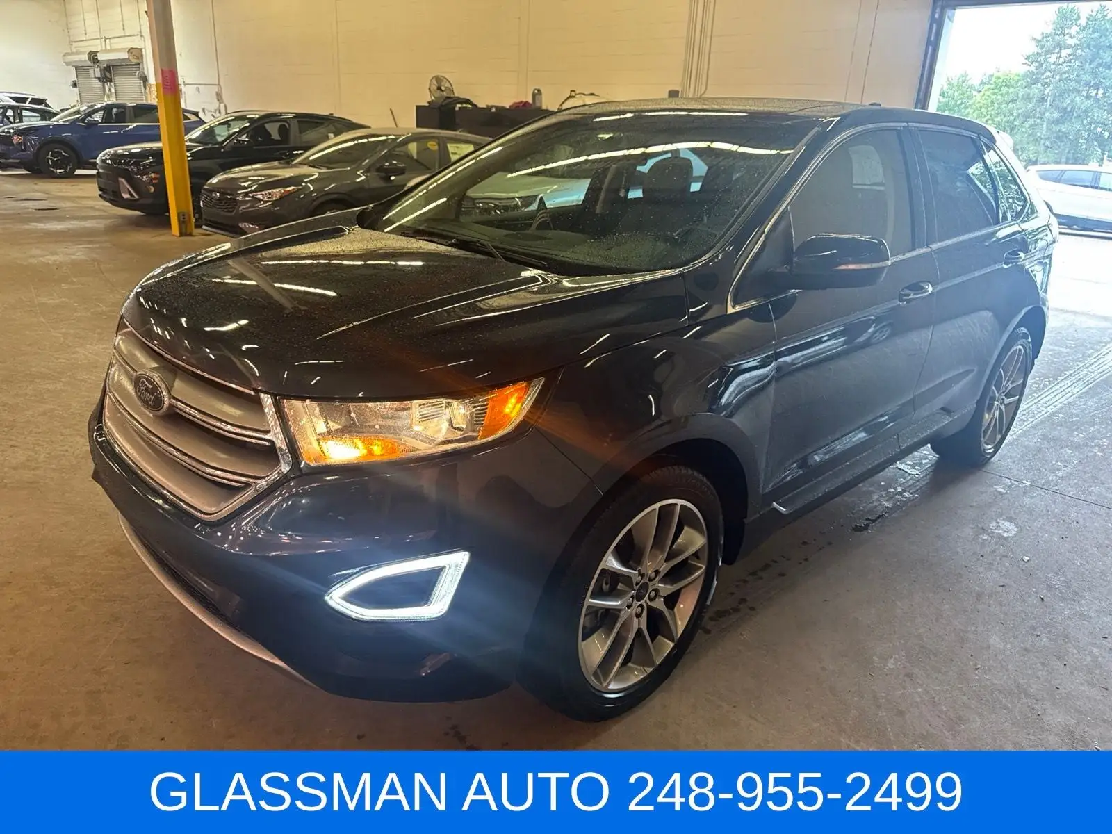 2017 Ford Edge Titanium AWD photo 1