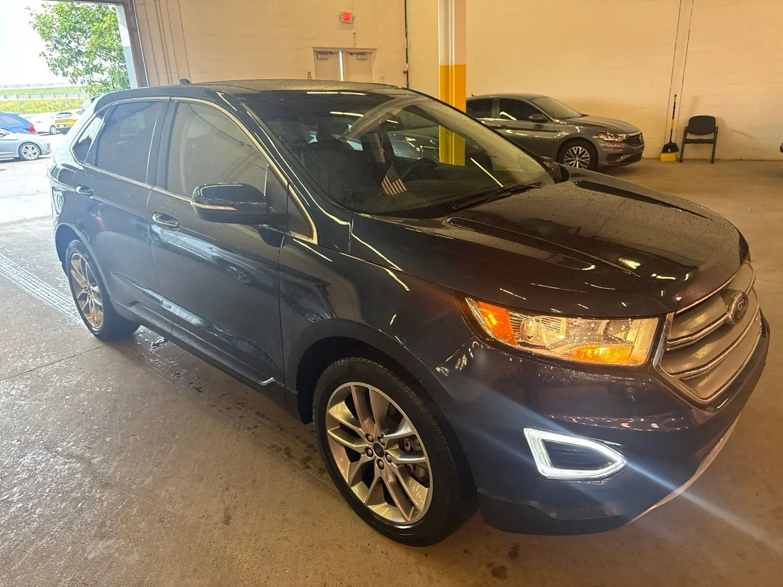2017 Ford Edge Titanium AWD photo 3