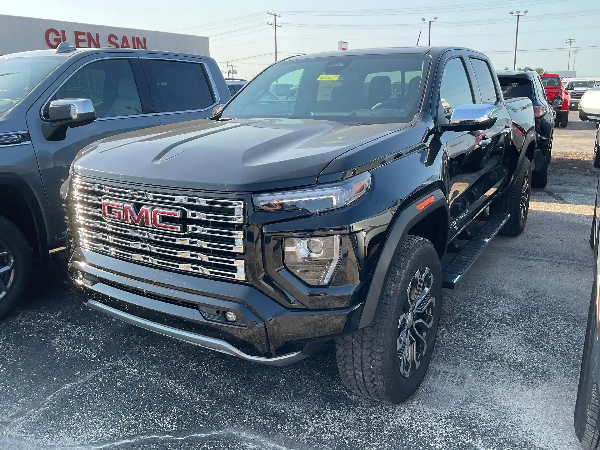 2026 GMC Canyon Denali 4WD Crew Cab Short Box's photo