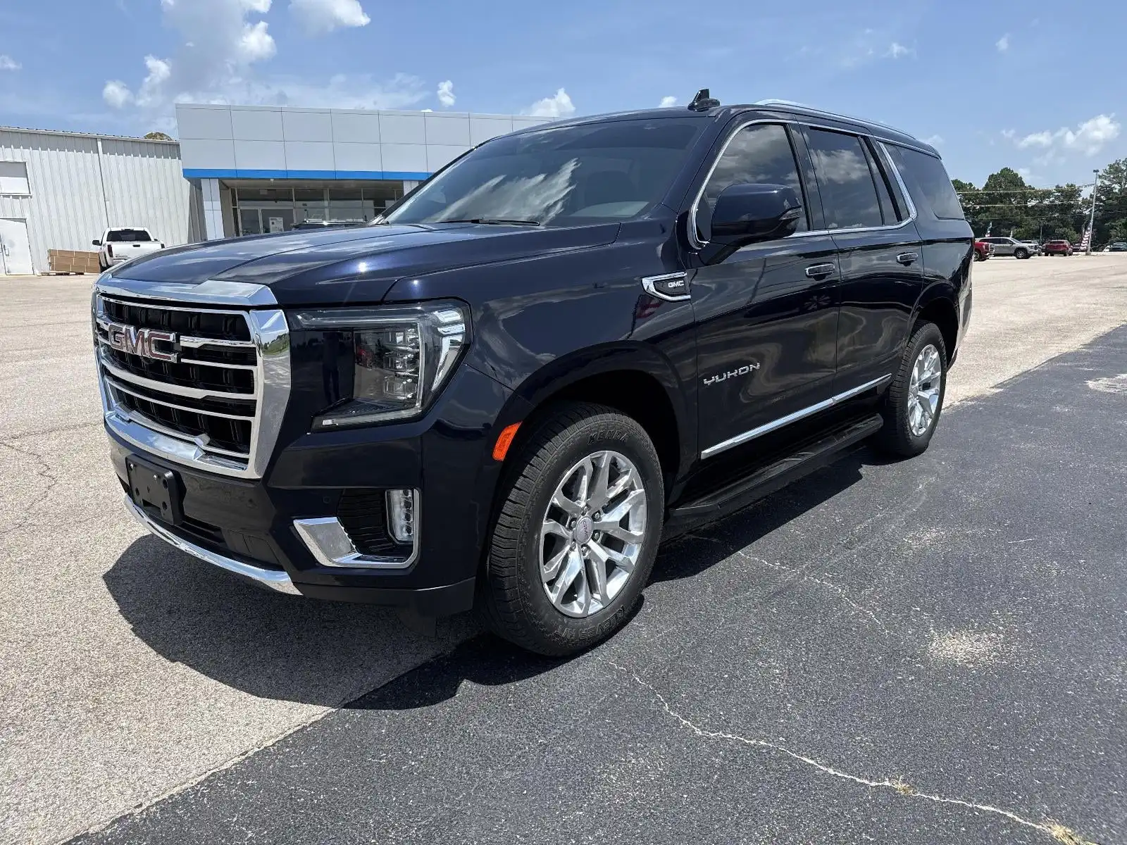 2022 GMC Yukon 4WD SLT's photo