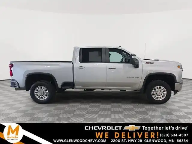 2022 Chevrolet Silverado HD LT 4WD Crew Cab Standard Box SRW's photo