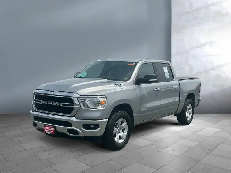 2019 RAM 1500 Big Horn/Lone Star 4x4 Crew Cab 5'7's photo