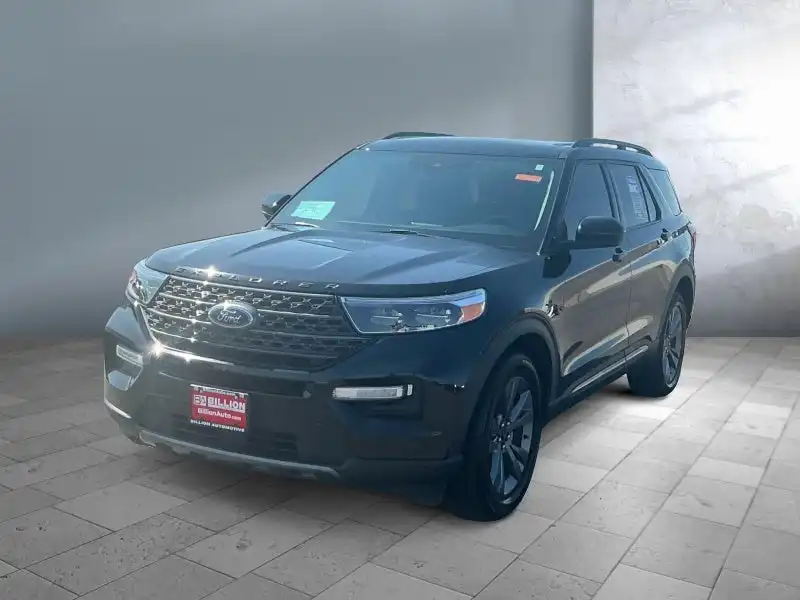 2022 Ford Explorer XLT 4WD's photo