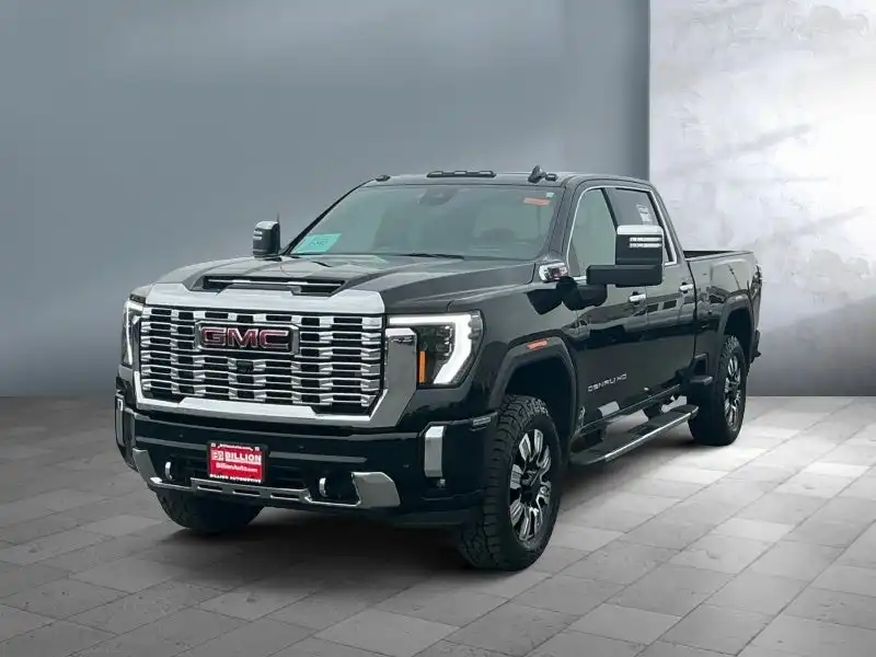 2024 GMC Sierra 4WD Crew Cab Standard Box Denali's photo