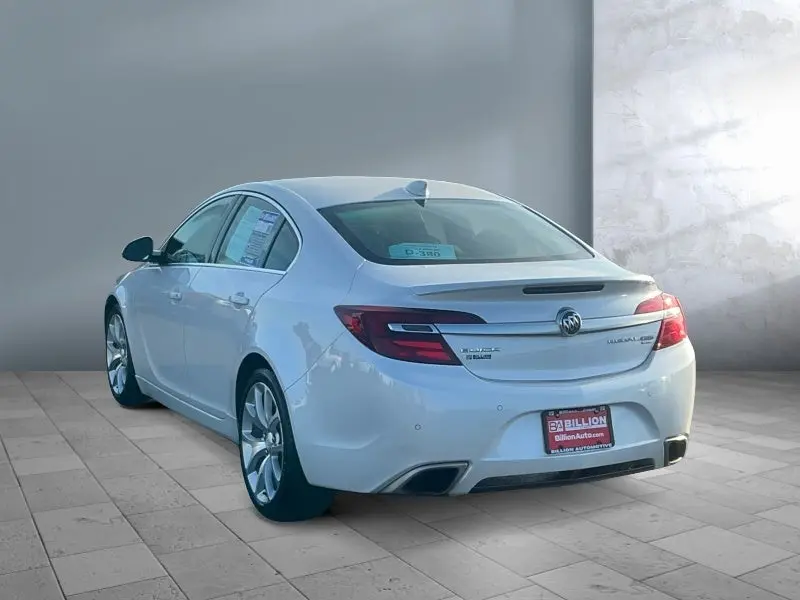 2017 Buick Regal GS AWD photo 4
