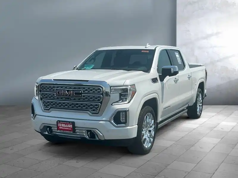 2021 GMC Sierra 4WD Crew Cab Short Box Denali's photo