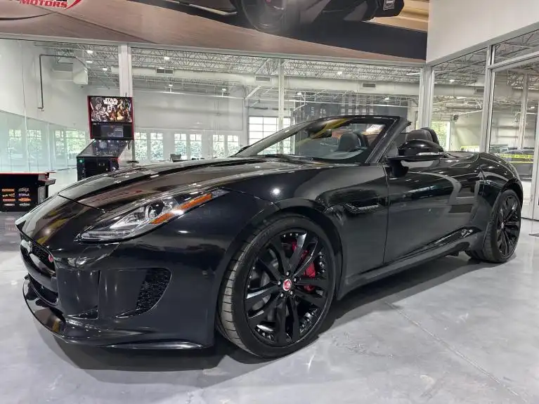 2015 Jaguar F-TYPE S Convertible's photo