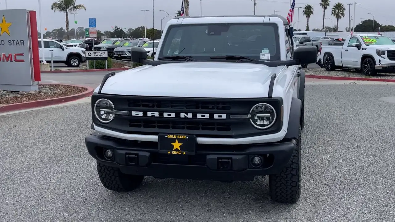 2023 Ford Bronco Black Diamond Advanced (322A) 4x4 photo 3