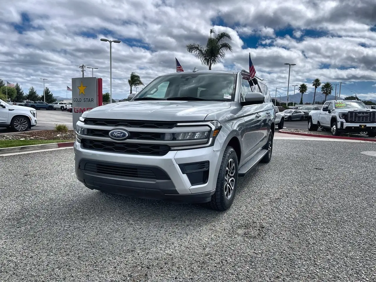 2024 Ford Expedition XLT MAX photo 1