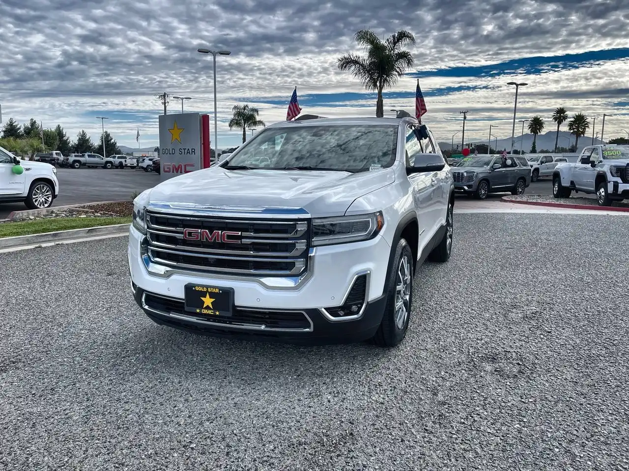 2023 GMC Acadia SLT FWD's photo