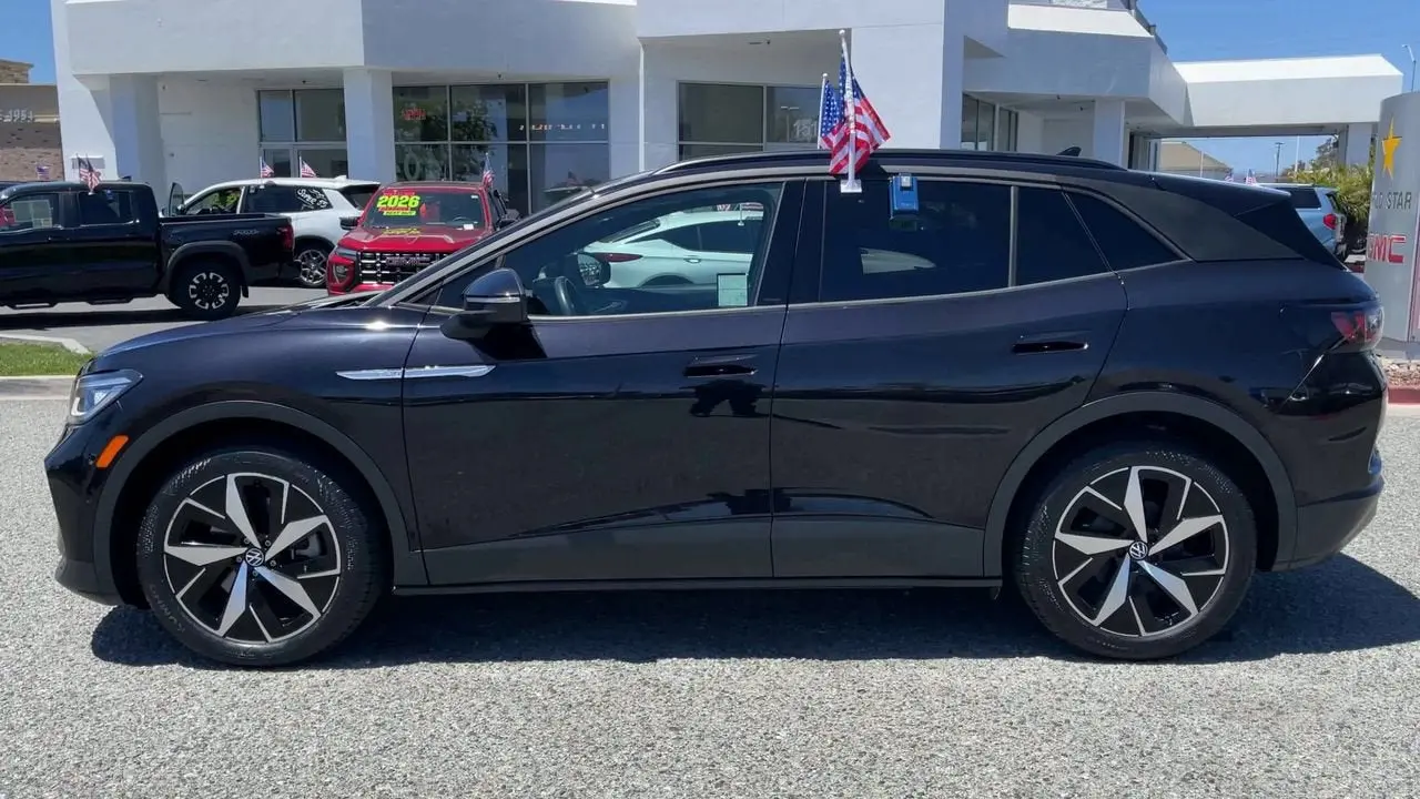 2023 Volkswagen ID.4 S photo 5