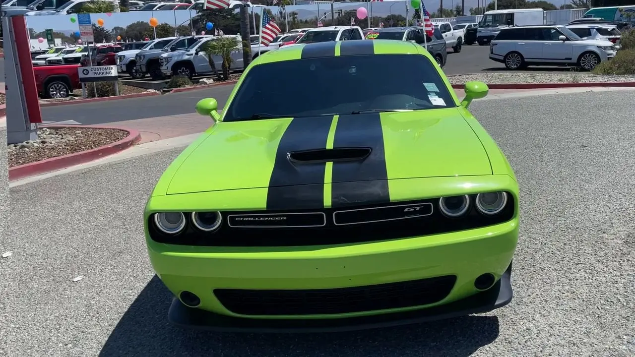 2023 Dodge Challenger GT Auto photo 3