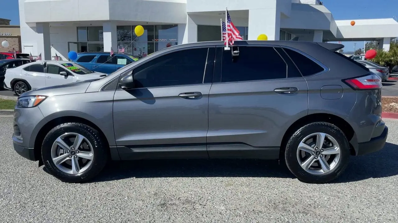 2024 Ford Edge SEL AWD photo 5