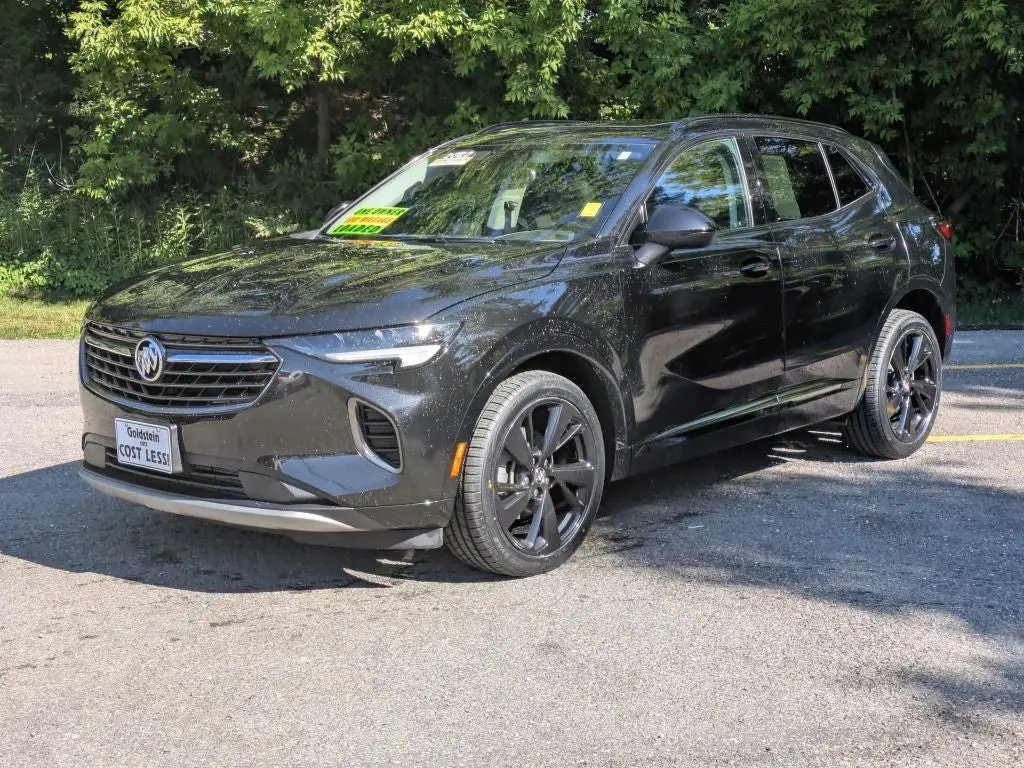 2022 Buick Envision Essence AWD photo 3