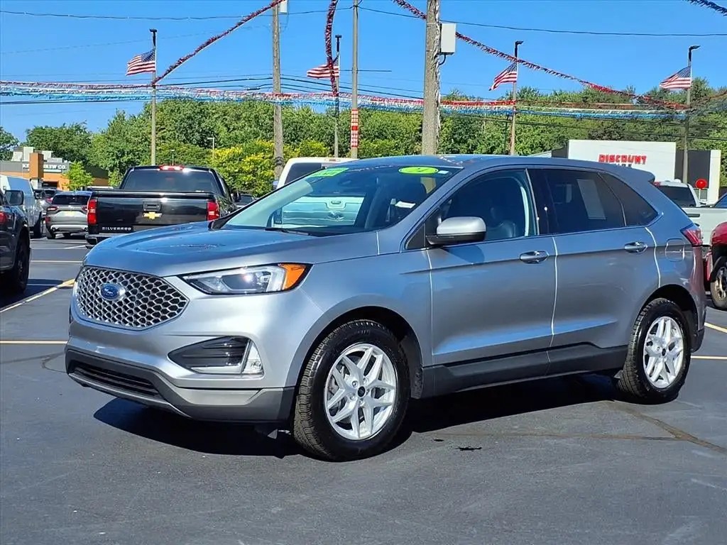 2024 Ford Edge SEL AWD's photo