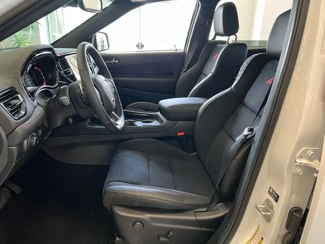 2026 Dodge Durango GT Plus AWD photo 4