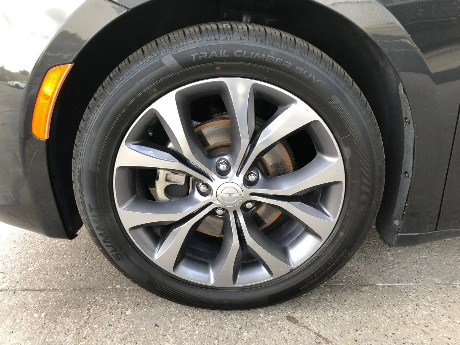 2017 Chrysler Pacifica Limited photo 4