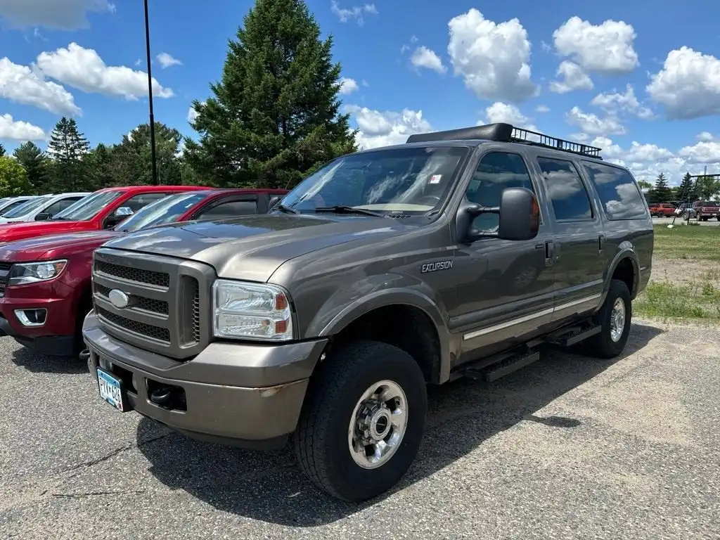 2005 Ford Excursion Limited 4X4 6.0L's photo