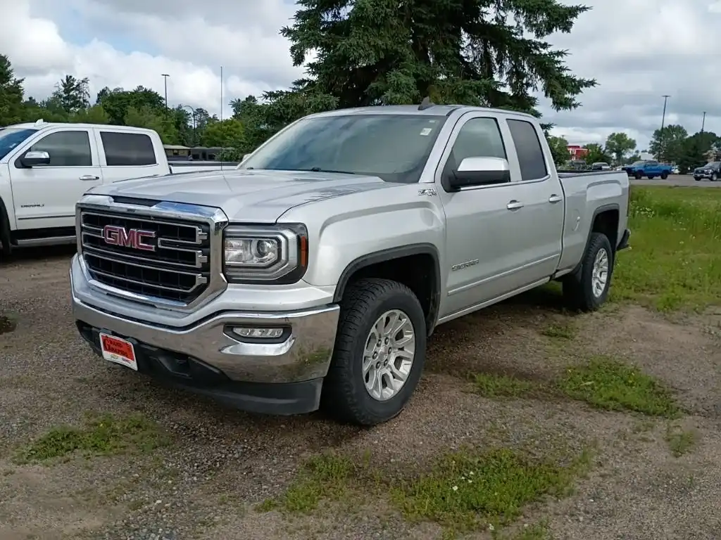 2019 GMC Sierra 4WD Double Cab Standard Box SLE's photo
