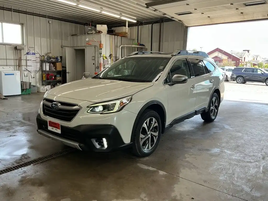 2020 Subaru Outback Touring XT's photo