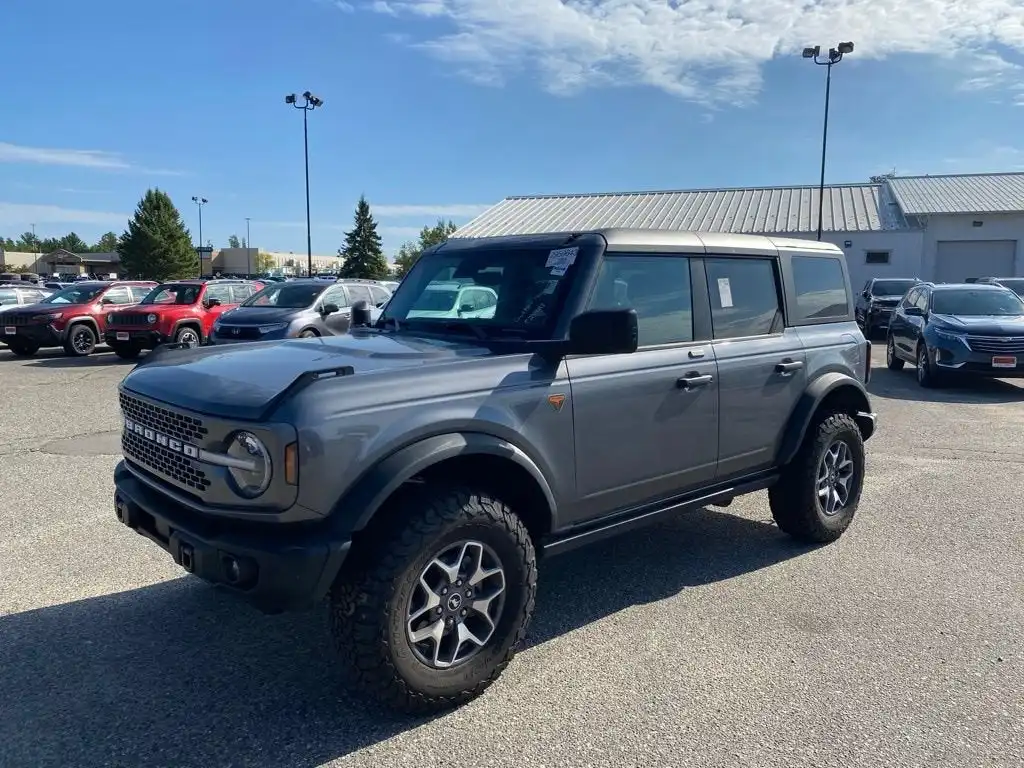 2023 Ford Bronco Badlands 4WD's photo