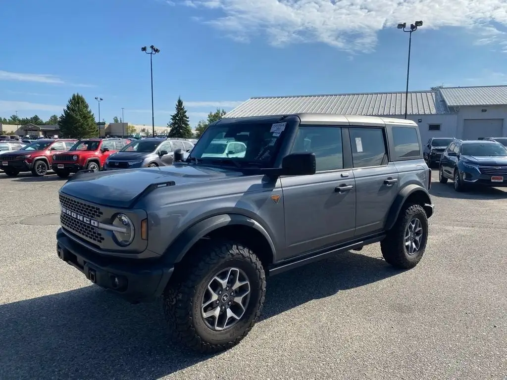 2023 Ford Bronco Badlands 4WD's photo