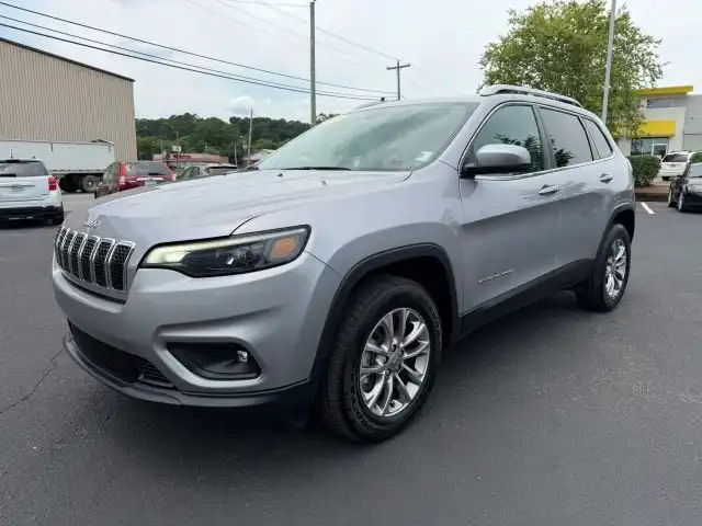2019 Jeep Cherokee Latitude Plus 4X4's photo