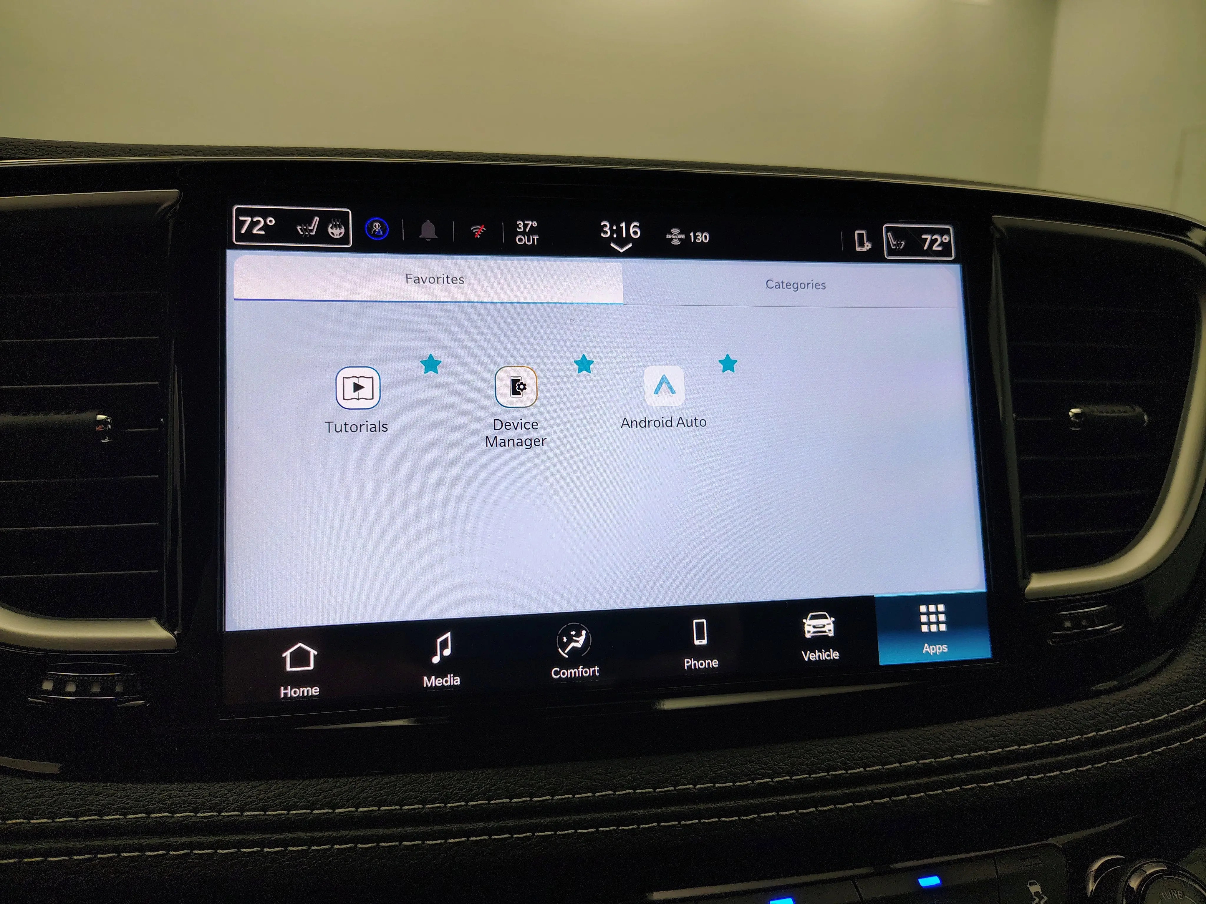 2026 Chrysler Pacifica Select photo 3