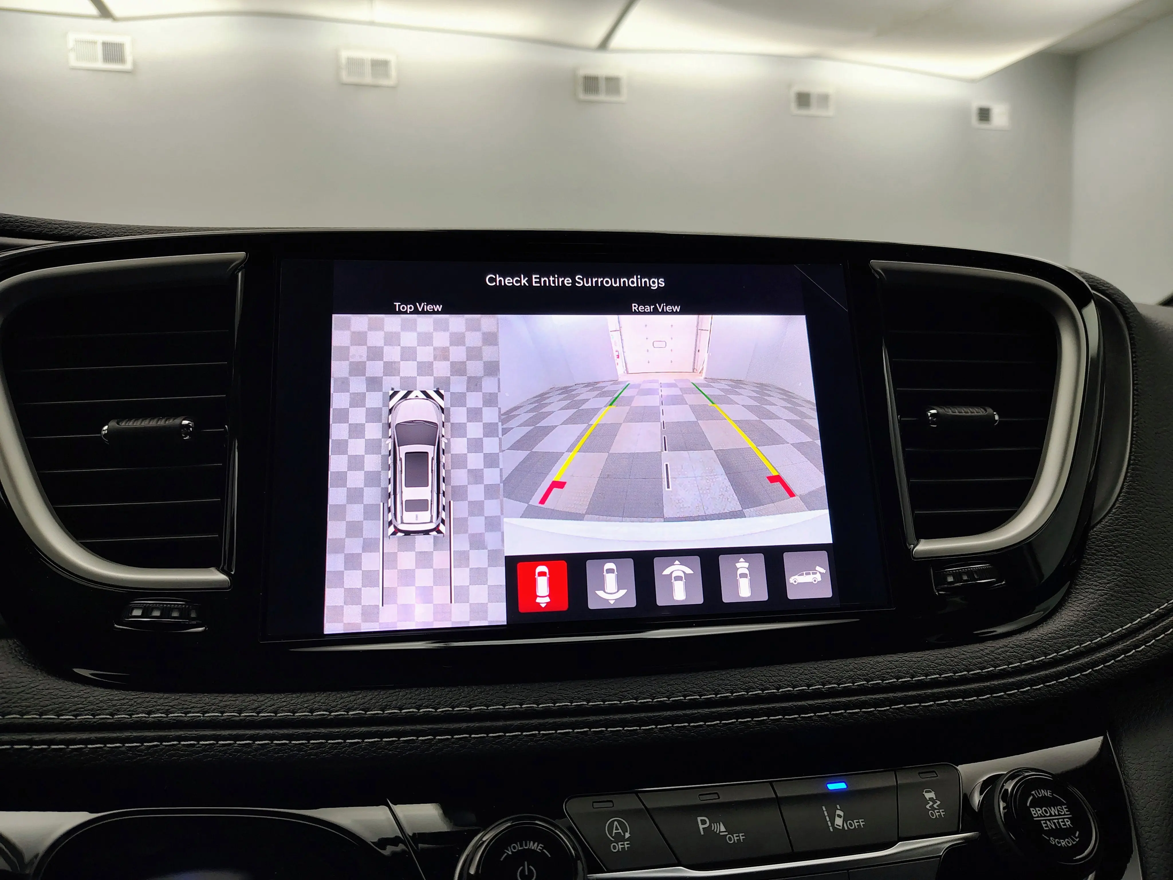 2026 Chrysler Pacifica Select photo 4