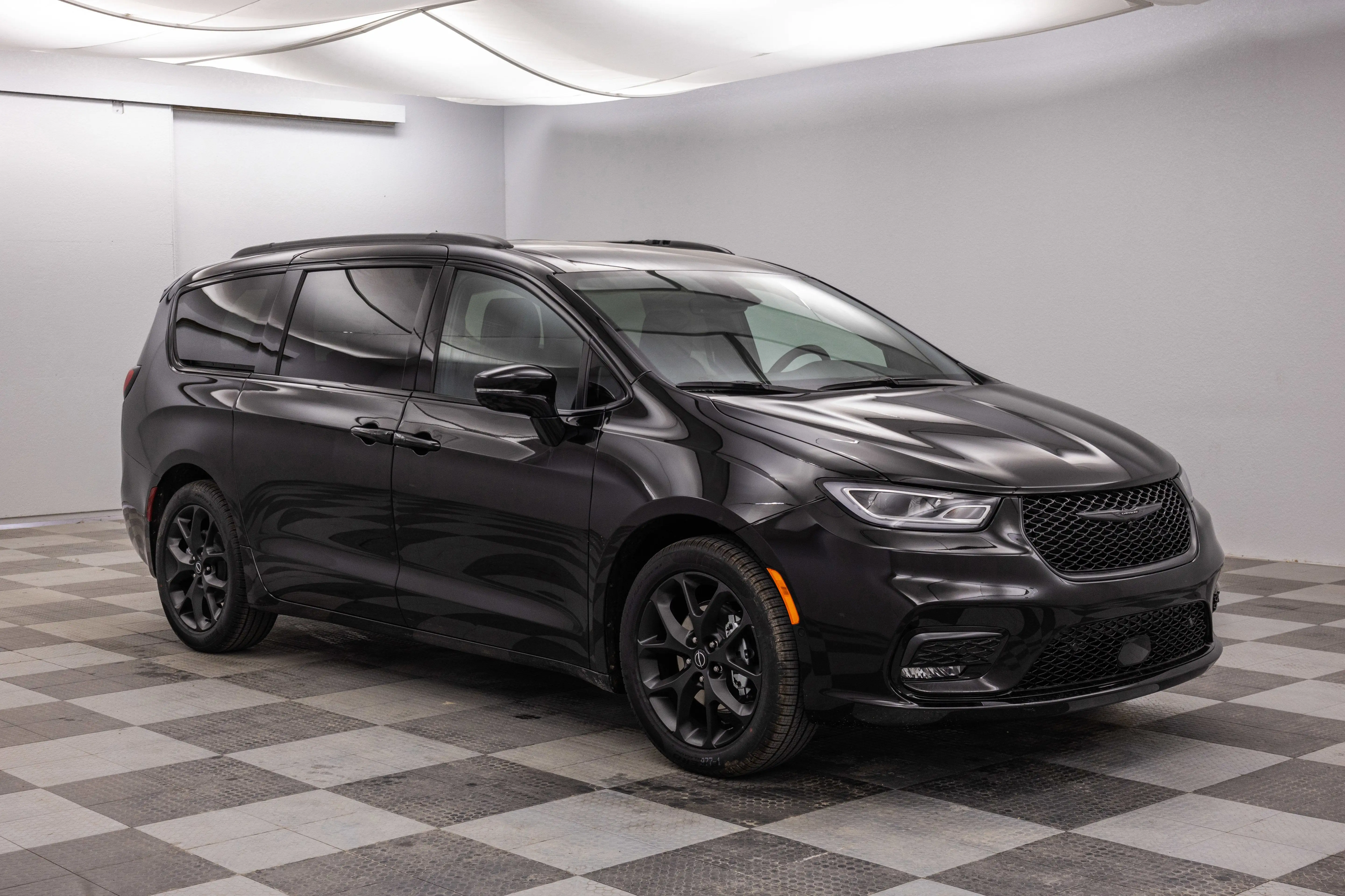 2026 Chrysler Pacifica Select photo 1