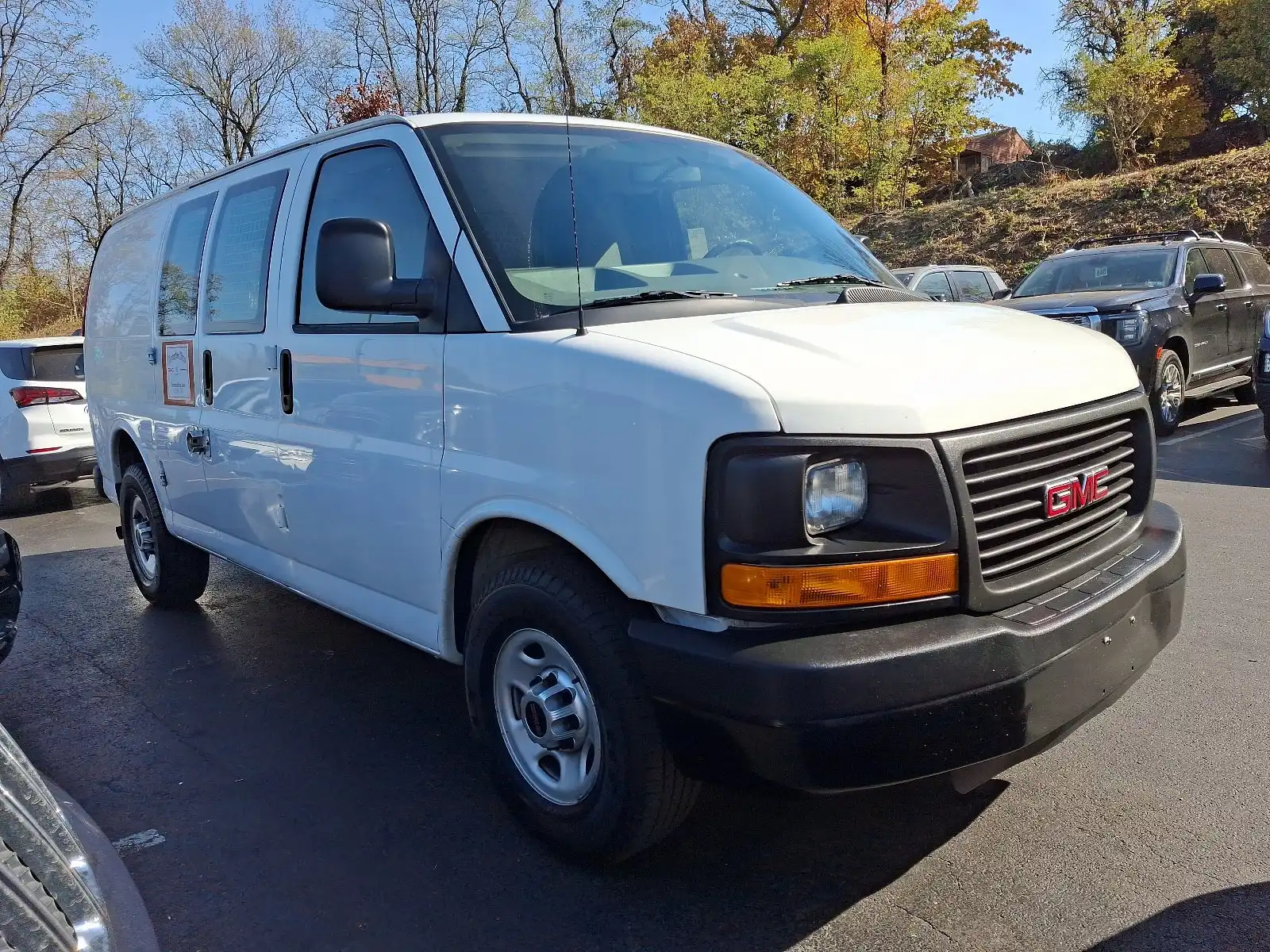 2015 GMC Savana 2500 Cargo Van's photo