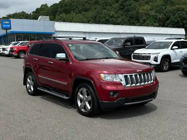 2013 Jeep Grand Cherokee Overland 4WD's photo