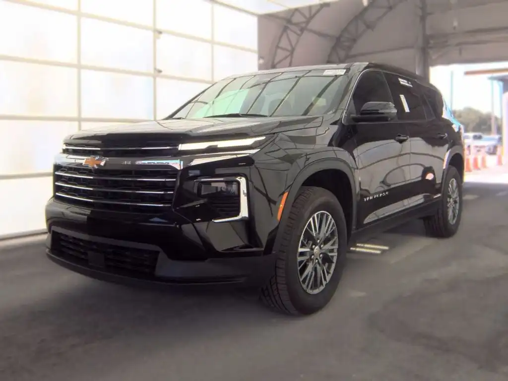 2024 Chevrolet Traverse FWD LT's photo