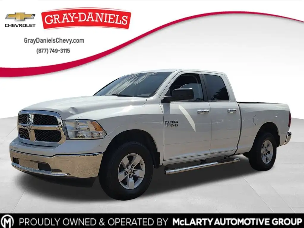 2017 RAM 1500 SLT 4WD Quad Cab 6'4's photo