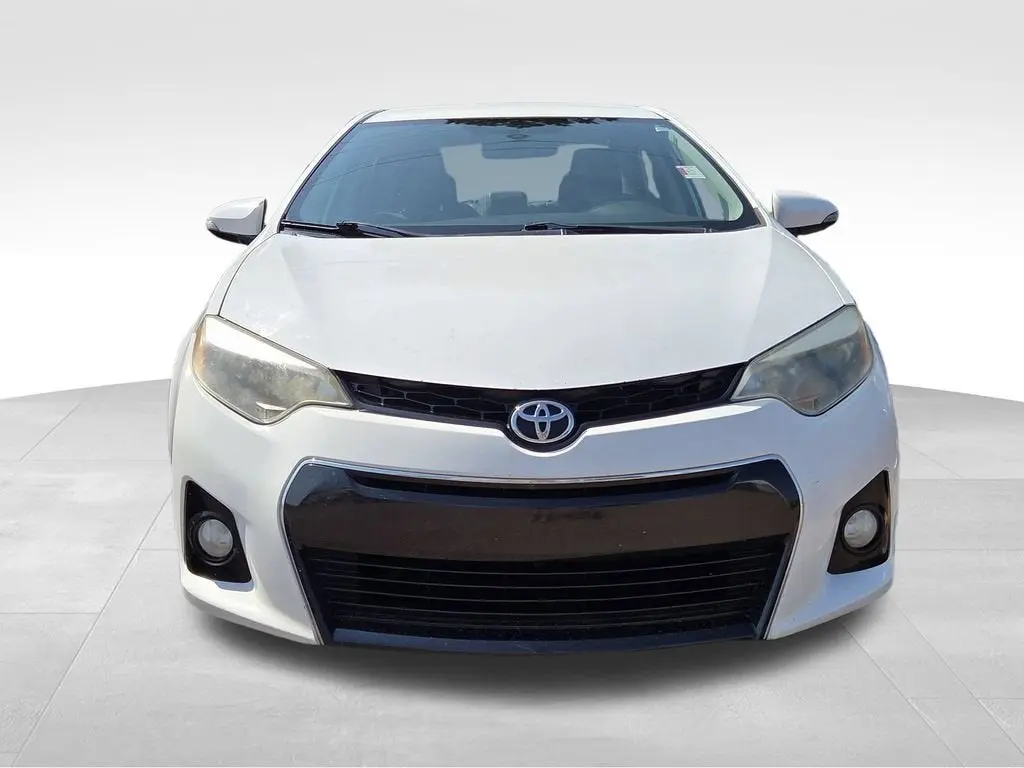 2014 Toyota Corolla S Plus AT photo 3