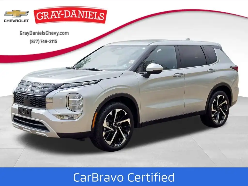 2024 Mitsubishi Outlander SE S-AWC's photo