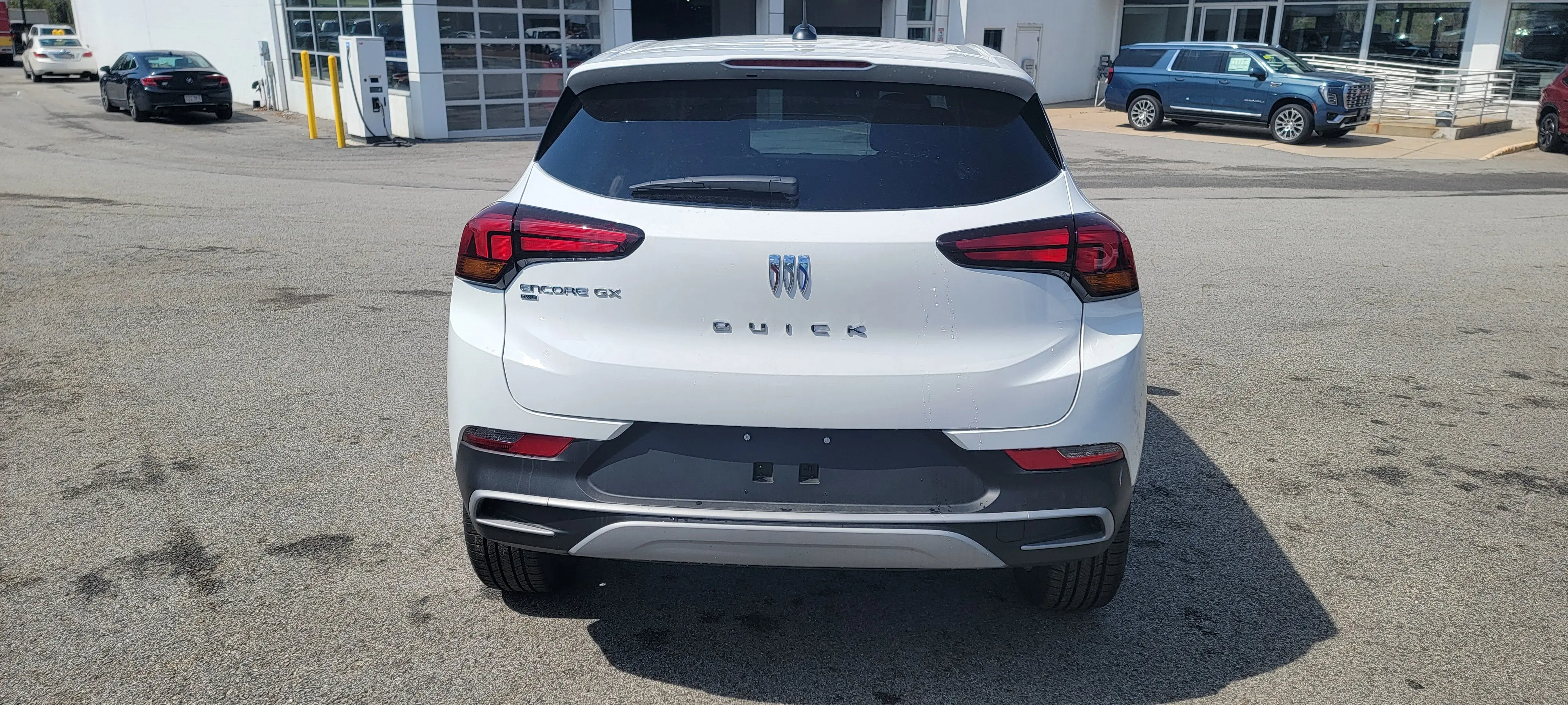 2026 Buick Encore GX Preferred AWD photo 3