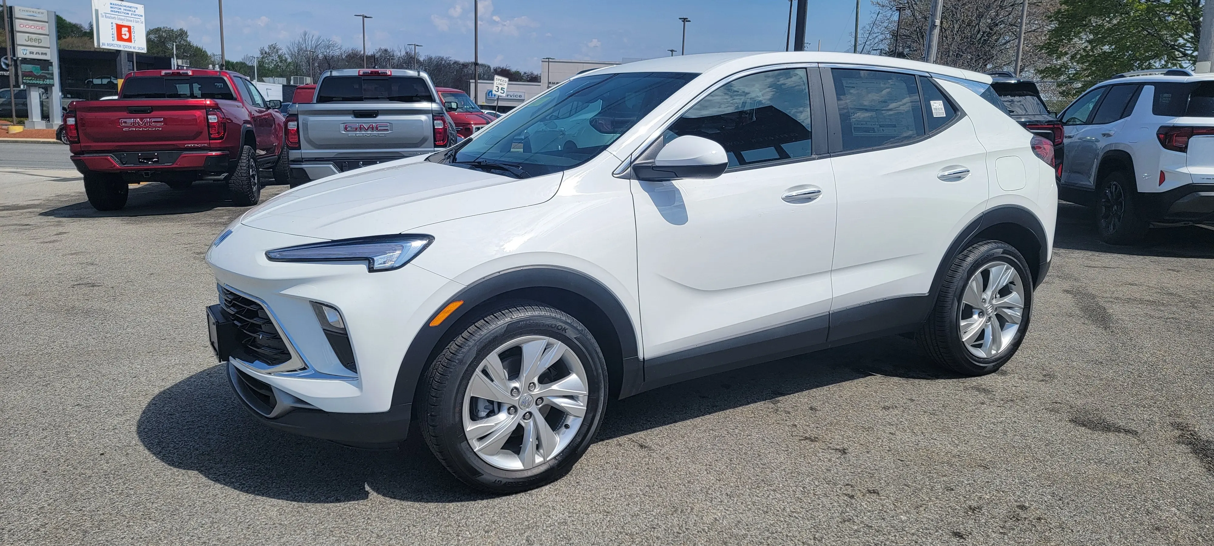 2026 Buick Encore GX Preferred AWD photo 4