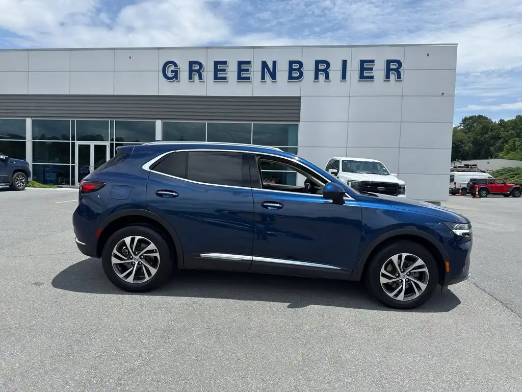 2022 Buick Envision Essence FWD's photo