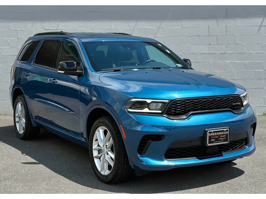 2025 Dodge Durango GT Plus AWD photo 3