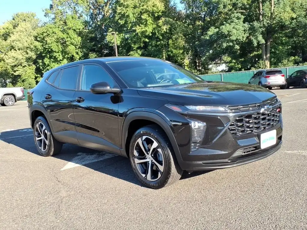 2024 Chevrolet Trax 1RS's photo