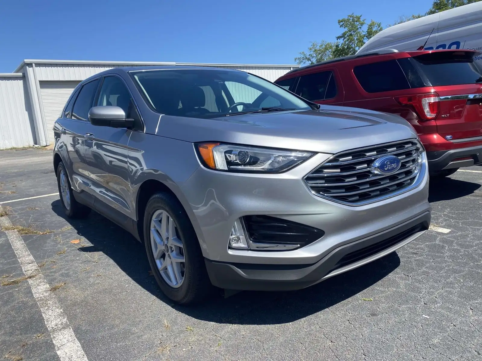 2021 Ford Edge SEL photo 1