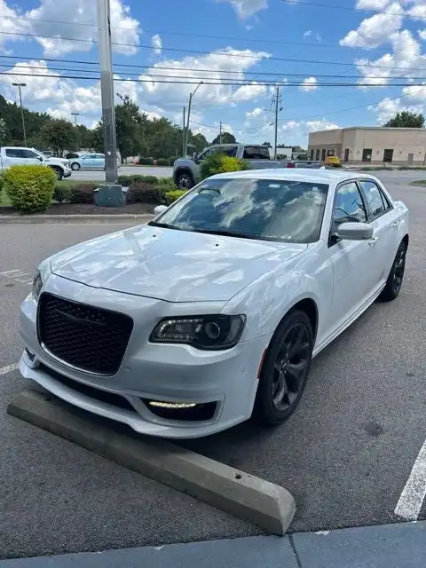 2023 Chrysler 300 Touring L RWD's photo
