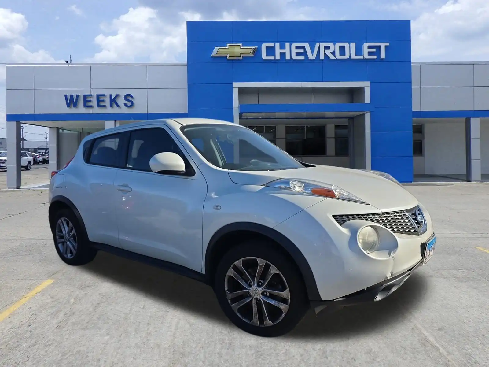 2014 Nissan Juke S FWD CVT's photo