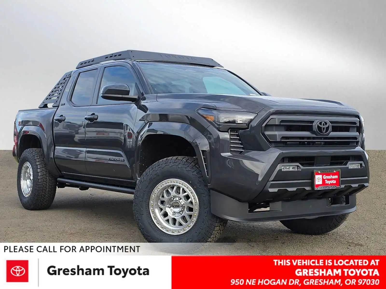 2025 Toyota Tacoma SR5 4WD Double Cab's photo