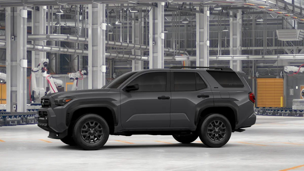 2026 Toyota 4Runner SR5 4WD photo 3
