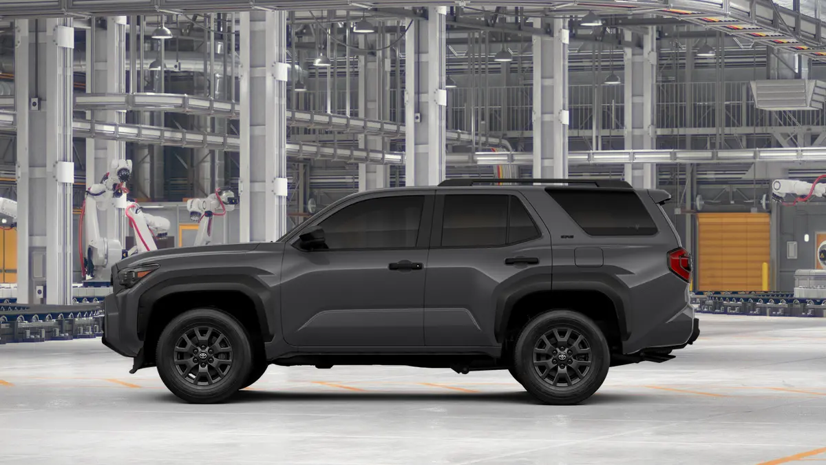 2026 Toyota 4Runner SR5 4WD photo 4