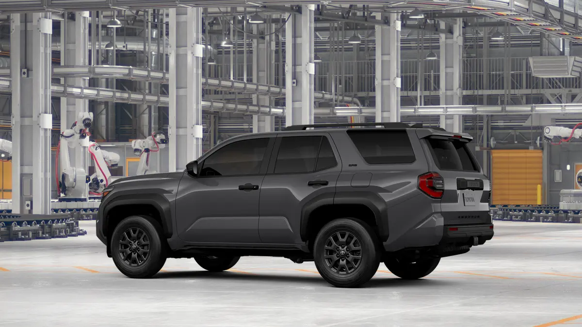 2026 Toyota 4Runner SR5 4WD photo 5