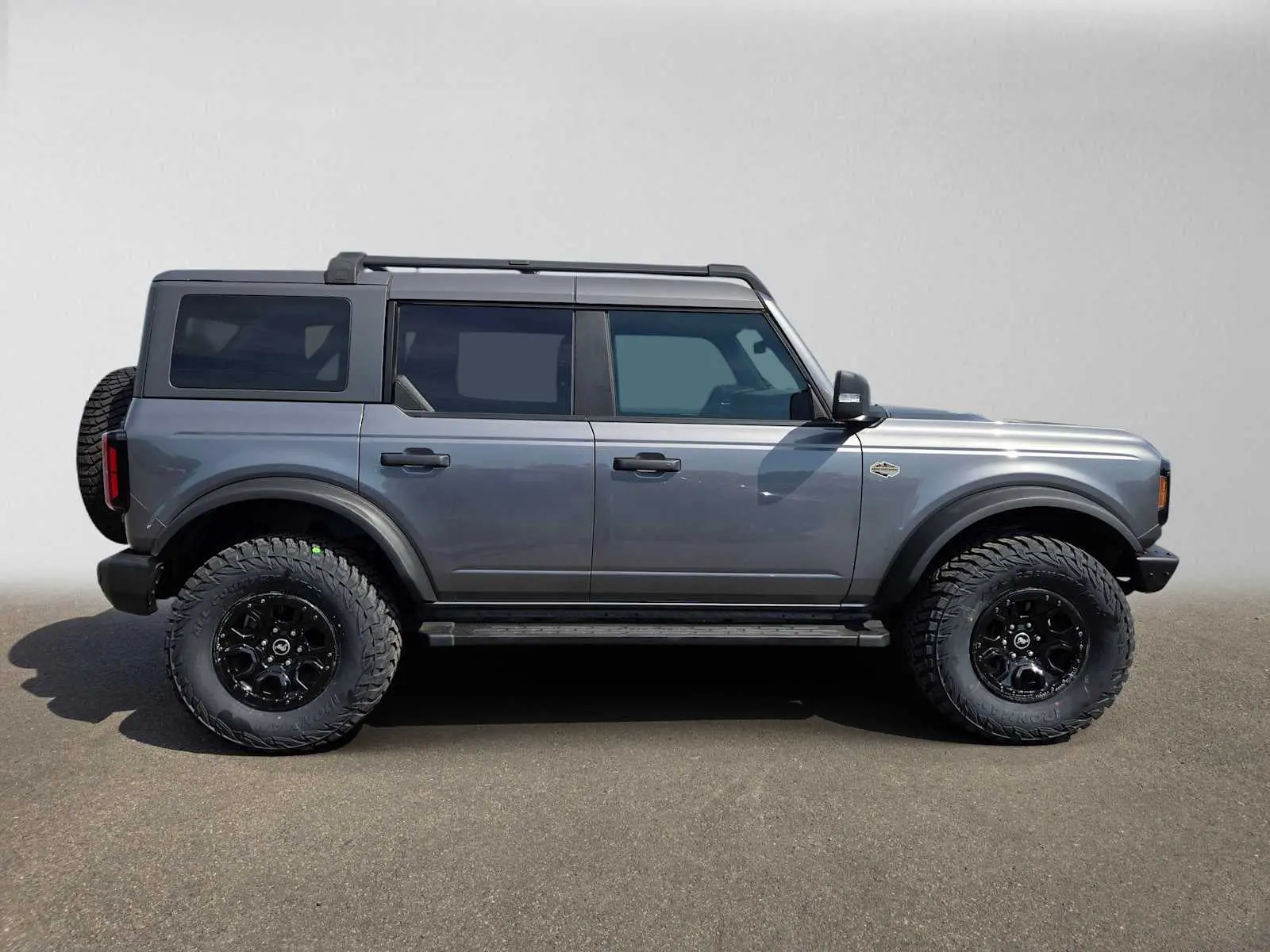 2023 Ford Bronco Wildtrak 4WD photo 3